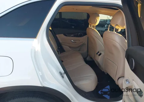 2016 Mercedes-Benz Glc 300 из США, поврежденный, VIN WDC0G4JB5GF083140